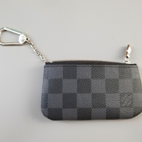 LOUIS VUITTON Key pouch cleft Graphite print/ BRAND NEW - Picture 1 of 16